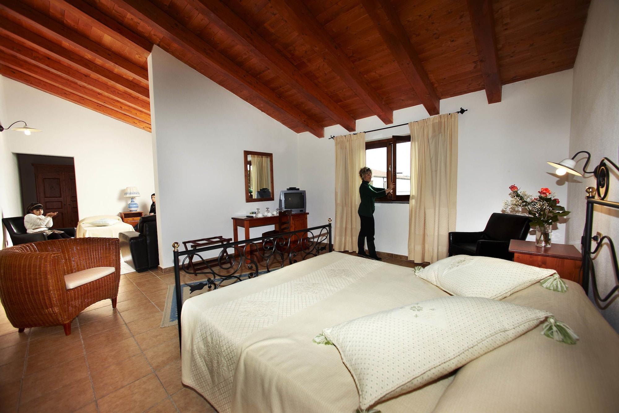אבאסנטה Hotel Su Baione מראה חיצוני תמונה
