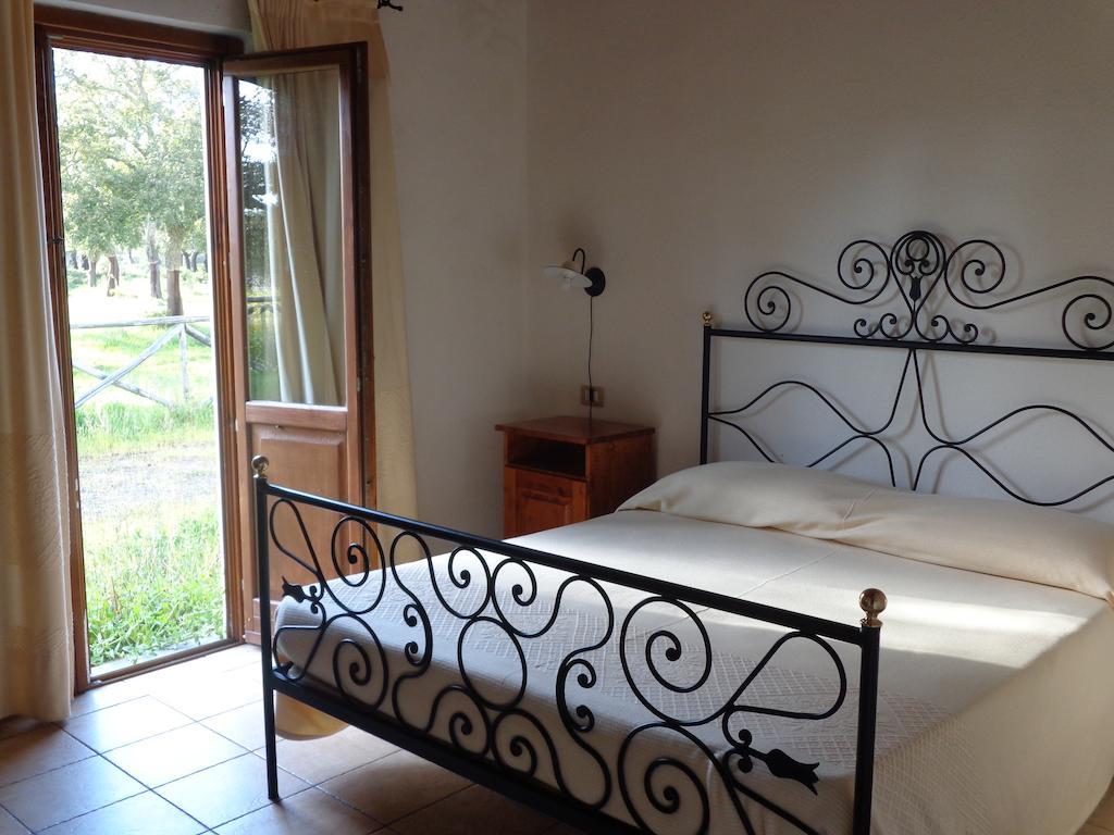 אבאסנטה Hotel Su Baione מראה חיצוני תמונה