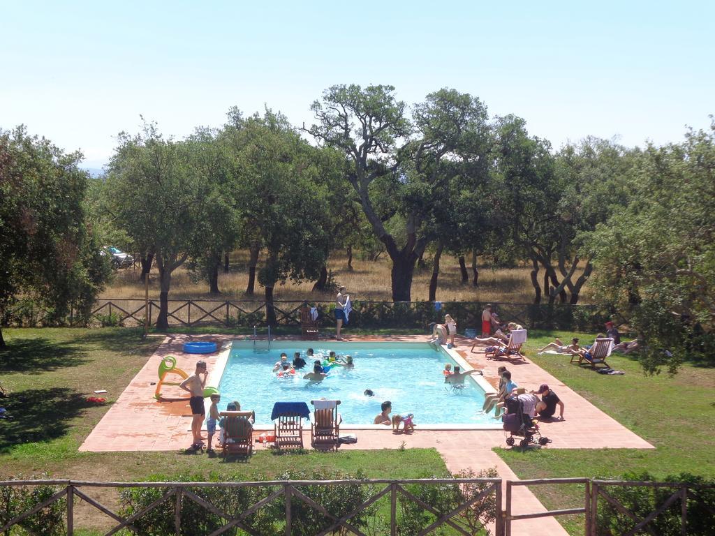 אבאסנטה Hotel Su Baione מראה חיצוני תמונה