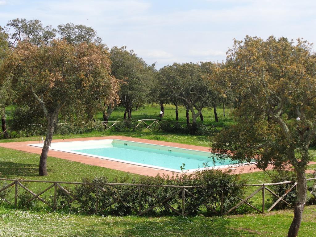 אבאסנטה Hotel Su Baione מראה חיצוני תמונה
