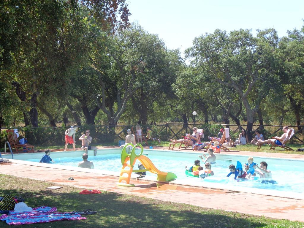 אבאסנטה Hotel Su Baione מראה חיצוני תמונה